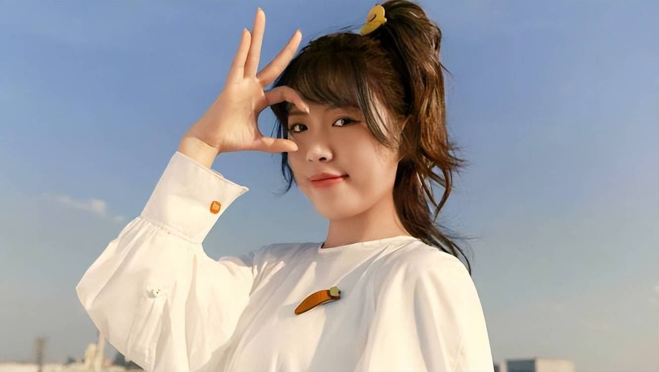 包含科维托娃新星锐不可当表现突出，勇士前途光明！比赛高潮迭起的词条-爱游戏入口